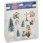 Set de santons et accessoires en promo chez Carrefour Market Set de santons et accessoires dans le catalogue Carrefour Market