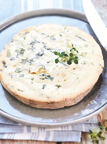 Carrefour Market Ispoure - FOURME D’AMBERT OU BLEU D’AUVERGNE AOP* FILIÈRE QUALITÉ Promo FOURME D’AMBERT OU BLEU D’AUVERGNE AOP* FILIÈRE QUALITÉ dans le catalogue Carrefour Market "Maintenant et moins cher !" à Ispoure