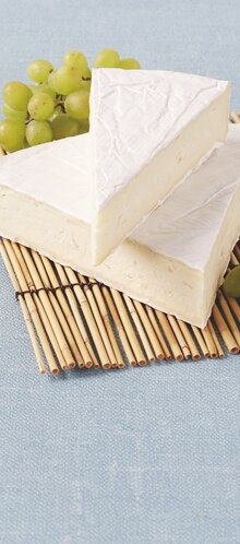 Super U Auchel - BRIE MA CREMIÈRE AU LAIT PASTEURISE Promo BRIE MA CREMIÈRE AU LAIT PASTEURISE dans le catalogue Super U Des prix qui tombent vraiment bien ! à Auchel