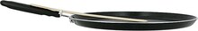 Casino Supermarchés Mulhouse - Galettière 33cm festive + spatule Promo Galettière 33cm festive + spatule dans le catalogue Casino Supermarchés "Les 366 jours les + promo de France" à Mulhouse