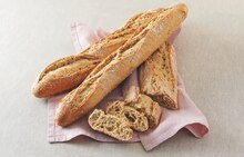 Aldi Compans - BAGUETTE AUX CÉRÉALES Promo BAGUETTE AUX CÉRÉALES dans le catalogue Aldi "Le bio: pour la saveur des fruits ou la vertu des cultures ?" à Compans