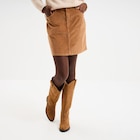 Jupe effet velours courte beige femme dans le catalogue La Halle