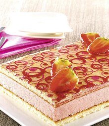 Casino Supermarchés Arbouans - Mousse fraise ou framboise ou poire Promo Mousse fraise ou framboise ou poire dans le catalogue Casino Supermarchés Un trésor d'anniv' à Arbouans