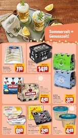 Faschingskostüme im REWE Prospekt in Oldenburg Aktueller REWE Prospekt mit Faschingskostüme, "Dein Markt", Seite 15