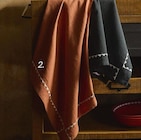 Nappe en promo chez Maisons du Monde Nappe dans le catalogue Maisons du Monde