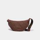 Sac banane effet velours côtelé marron foncé femme - La Halle à Montpellier Sac banane effet velours côtelé marron foncé femme en promo chez La Halle Montpellier à 12,59 €
