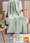 Mikrofaser Kuscheldecke von VIVESS für 9,99 € bei REWE im Angebot Mikrofaser Kuscheldecke von VIVESS im aktuellen REWE Prospekt