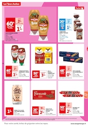 Offre Tablette De Chocolat dans le catalogue Auchan Hypermarché du moment à la page 30