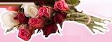 Promo Bouquet de 15 roses à 8,99 € dans le catalogue Carrefour à Forbach