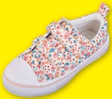 Baskets enfant en promo chez Super U Tarbes à 7,45 €