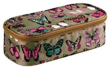 Promo Trousse ovale ouverture en haut Clairefontaine Fantaisie 22 x 10 x 7 cm Modèle aléatoire à 5,99 € dans le catalogue Fnac à Le Chesnay