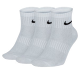 Lot de 3 paires de chaussettes - NIKE - Sport 2000 à Nanterre Lot de 3 paires de chaussettes - NIKE en promo chez Sport 2000 Nanterre à 9,99 €