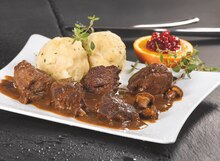 XXXLutz Möbelhäuser Mödingen - Hirschragout Hirschragout Angebot bei XXXLutz Möbelhäuser Mödingen im Prospekt "POWER SHOPPING WEEKS"