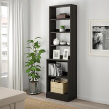 IKEA Freising - Regal mit sockel dunkelbraun 61x37x212 cm Regal mit sockel dunkelbraun 61x37x212 cm Angebot bei IKEA Freising im Prospekt "Click & Collect: Jetzt bestellen und abholen"