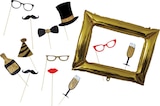 Photobooth-Set, Bilderrahmen mit Accessoires von Dekorieren & Einrichten im aktuellen dm-drogerie markt Prospekt für 3,45 €