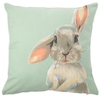 Ernstings family Schorndorf - Kissenhülle mit Hasen-Motiv Angebot im Prospekt Kissenhülle mit Hasen-Motiv bei Ernstings family im Schorndorf Prospekt für 6,99 €