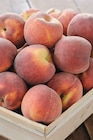 Promo Pêche blanche et/ou jaune à 2,49 € dans le catalogue Intermarché Express à Saint-Denis