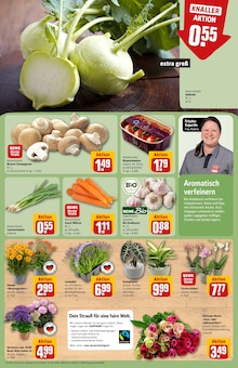 Blumen im REWE Prospekt "Dein Markt" mit 42 Seiten (Hamburg)