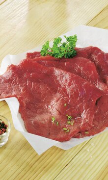 Boisson dans le catalogue Géant Casino Viande bovine steak** à griller à 8,95 € en promo chez Géant Casino