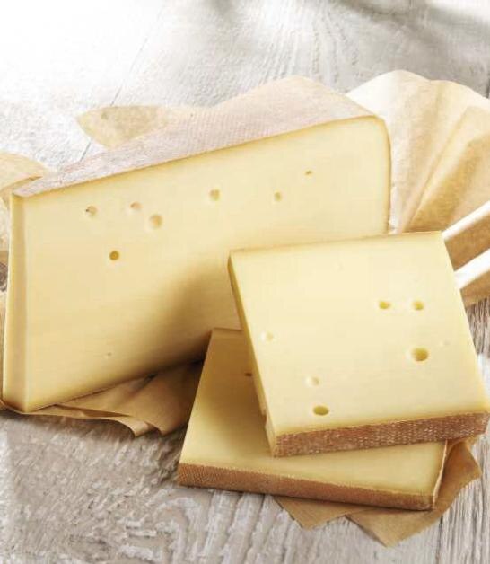 Géant Casino Tremblay-en-France - Gruyere Français Entremont 4 mois d’affinage( Promo Gruyere Français Entremont 4 mois d’affinage( dans le catalogue Géant Casino Votre mois Casinomania à Tremblay-en-France