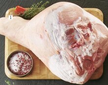 Géant Casino Chelles - Porc jambon Promo Porc jambon dans le catalogue Géant Casino "Les promos entrent en scène !" à Chelles