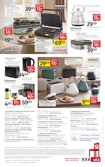 Pizza im XXXLutz Möbelhäuser Prospekt "10.000e Artikel dauerhaft günstig!" mit 4 Seiten (Augsburg)