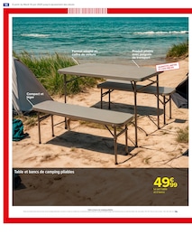 Offre Table Camping dans le catalogue Carrefour du moment à la page 16