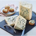 Roquefort A.O.P. SOCIETE Cave Abeille - SOCIETE en promo chez Carrefour Reims à 1,95 €