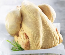 Boisson dans le catalogue Géant Casino Poulet fermier de Loué à 4,05 € en promo chez Géant Casino
