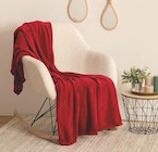 Plaid microfibre dans le catalogue Maxi Bazar