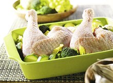 Géant Casino Jouy la Fontaine - Cuisses de poulet fermier bio x 2 Promo Cuisses de poulet fermier bio x 2 dans le catalogue Géant Casino "Black Friday, jusqu'à -90% d'économies" à Jouy la Fontaine