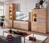 Wohnwand von vito im aktuellen Möbel Martin Prospekt