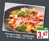 Tortellini mit Sahne- / Bolognesesauce Angebote bei Marktkauf Wuppertal für 3,67 €