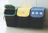 Lot de 3 poubelles de tri 25L en promo à 24,99 € chez Hyper U Lot de 3 poubelles de tri 25L dans le catalogue Hyper U