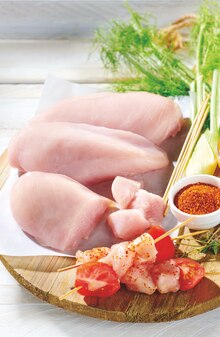 Carrefour Market Vannes - Filet de poulet blanc ou jaune Promo Filet de poulet blanc ou jaune dans le catalogue Carrefour Market "Spécial Boucherie" à Vannes