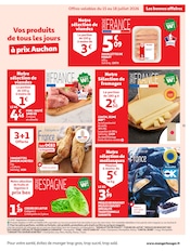 Promos Fromage dans le catalogue "PETIT DÉJ & GOÛTER" de Auchan Hypermarché Fromage en promo dans le catalogue Auchan Hypermarché à la page 11
