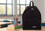 Sac à dos Padded - EASTPAK - Intermarché Hyper Sac à dos Padded - EASTPAK à 14,90 € dans le catalogue Intermarché Hyper
