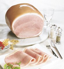 Jambon supérieur cuit au bouillon de légumes - Géant Casino à Aix-en-Provence Jambon supérieur cuit au bouillon de légumes en promo chez Géant Casino Aix-en-Provence à 11,90 €