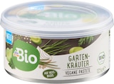 Brotaufstrich, Vegane Pastete Gartenkräuter von dmBio für 1,35 € bei dm-drogerie markt im Angebot Brotaufstrich, Vegane Pastete Gartenkräuter von dmBio im aktuellen dm-drogerie markt Prospekt