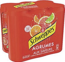 Royal Soda - Schweppes - Géant Casino Royal Soda - Schweppes à 2,49 € dans le catalogue Géant Casino "L'évènement promo de l'année - Épisode 3"