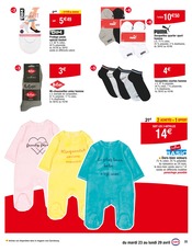Promo Vêtements Enfant dans le catalogue Cora du moment à la page 35