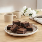 Mini Brownies aux pépites de chocolat noir - LIGHTBODY - Carrefour Mini Brownies aux pépites de chocolat noir - LIGHTBODY à 4,99 € dans le catalogue Carrefour