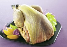 Géant Casino Chelles - Pintade Promo Pintade dans le catalogue Géant Casino "Les promos entrent en scène !" à Chelles