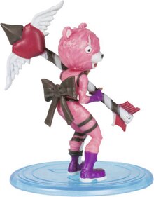 Géant Casino Angers - Figurine 5 cm Battle Royale Promo Figurine 5 cm Battle Royale dans le catalogue Géant Casino "Les 366 jours les + promo de France" à Angers