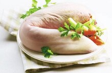 Géant Casino Suresnes - Viande bovine langue de bœuf Promo Viande bovine langue de bœuf dans le catalogue Géant Casino "Le show des promos !" à Suresnes
