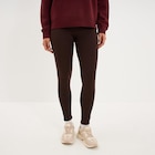 Legging taille haute marron foncé femme en promo chez La Halle Legging taille haute marron foncé femme dans le catalogue La Halle