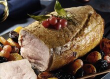 Casino Supermarchés Flaine - VEAU RÔTI Promo VEAU RÔTI dans le catalogue Casino Supermarchés "Magic menus" à Flaine