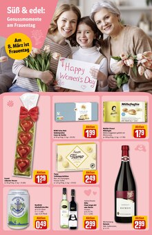 Bier im REWE Prospekt "Dein Markt" mit 42 Seiten (Hamburg)