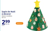 Promo Sapin de Noël à décorer à 2,99 € dans le catalogue Action à La Tardière