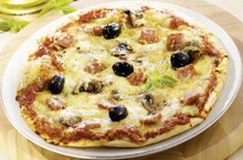 Géant Casino Cheillé - Pizza Capricciosa ou Pizza Tirolèse au speck et gorgonzola Promo Pizza Capricciosa ou Pizza Tirolèse au speck et gorgonzola dans le catalogue Géant Casino Les promos qui marquent à Cheillé